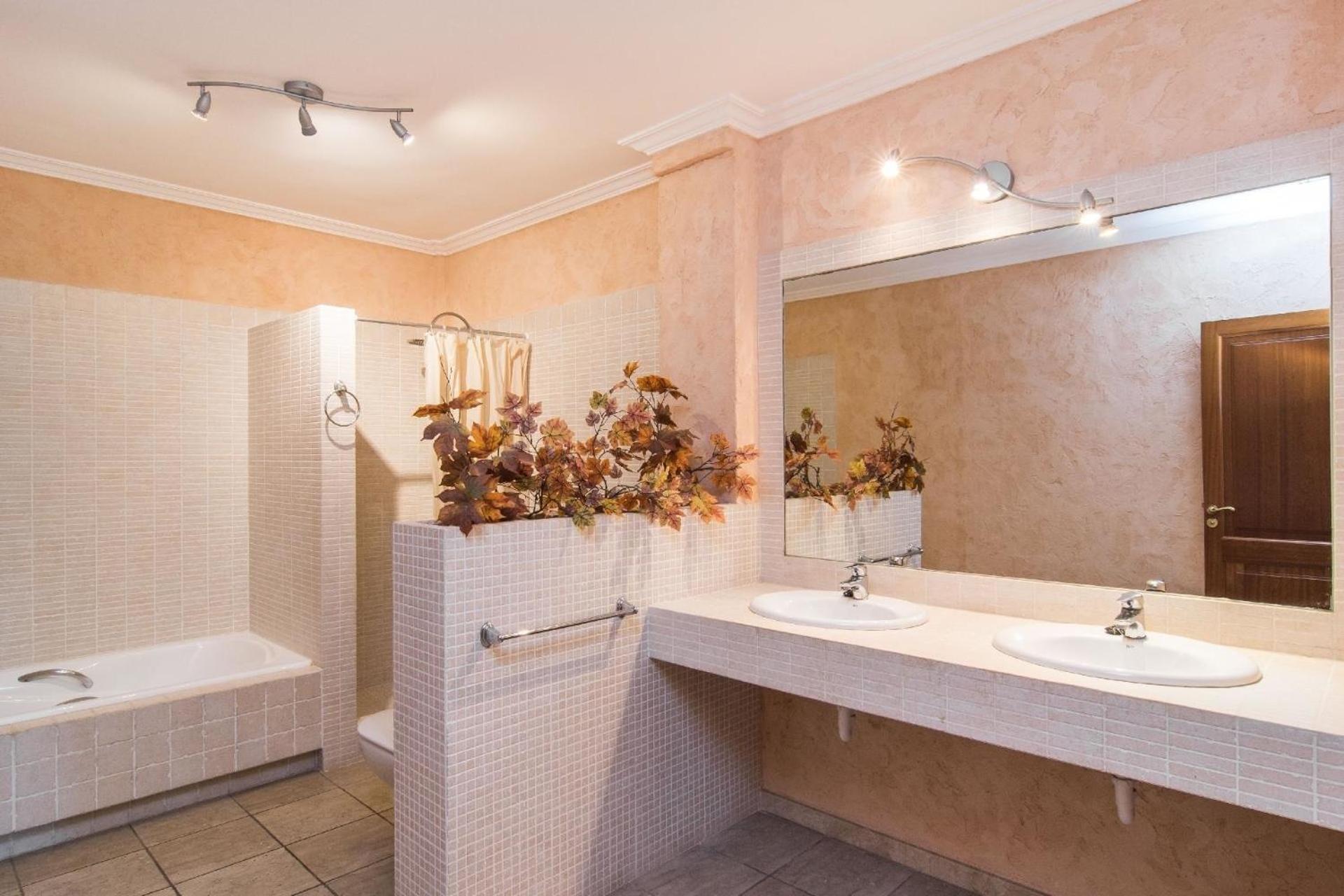 Ferienhaus Fuer 12 Personen Ca 400 M In Son Macia, Balearen Mallorca Ngoại thất bức ảnh