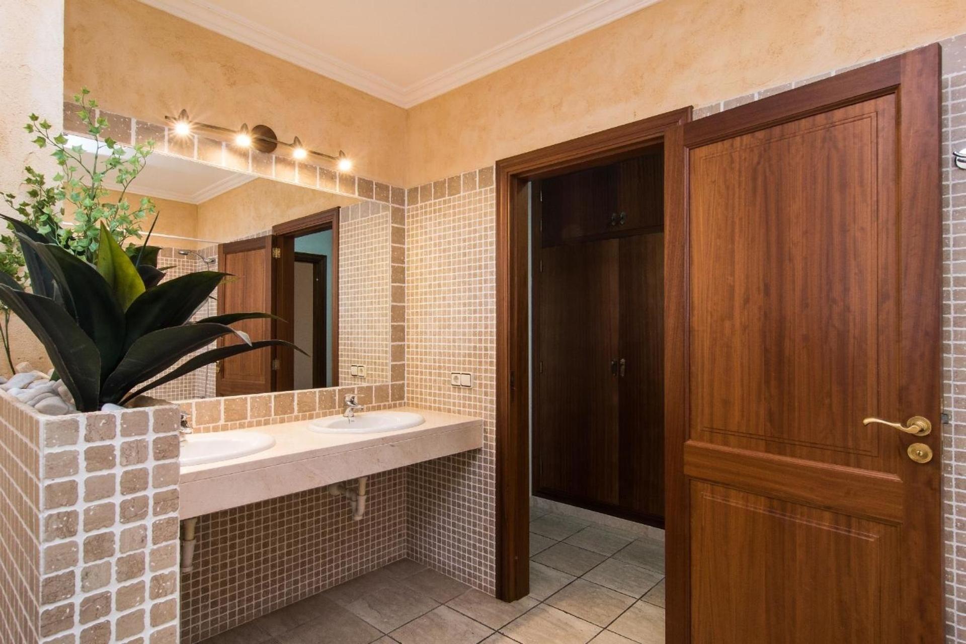 Ferienhaus Fuer 12 Personen Ca 400 M In Son Macia, Balearen Mallorca Ngoại thất bức ảnh